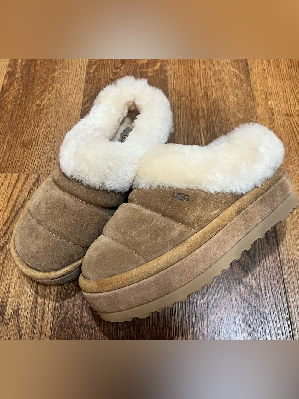 (Brand New)! UGG Tazzlita Chestnut Tan Suede Shearling-Lined Slip-On Slippers - Picture 1 of 1